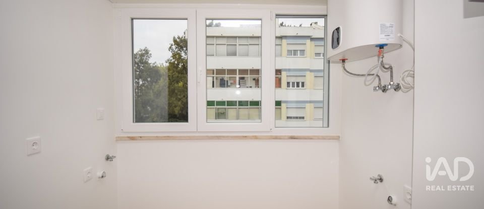 Apartamento T3 em Massamá e Monte Abraão de 75 m²