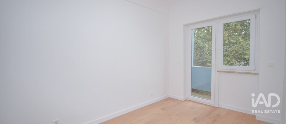 Apartamento T3 em Massamá e Monte Abraão de 75 m²