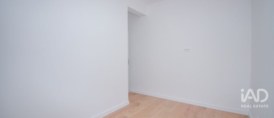 Apartamento T3 em Massamá e Monte Abraão de 75 m²