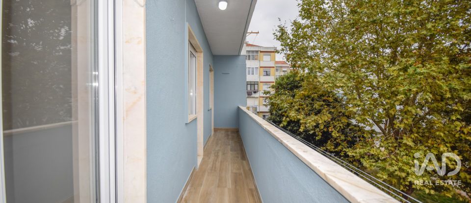 Apartamento T3 em Massamá e Monte Abraão de 75 m²