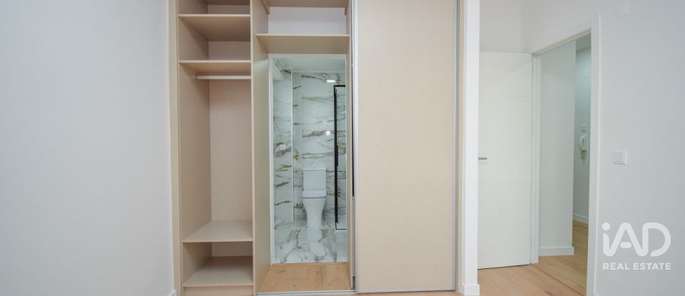 Apartamento T3 em Massamá e Monte Abraão de 75 m²