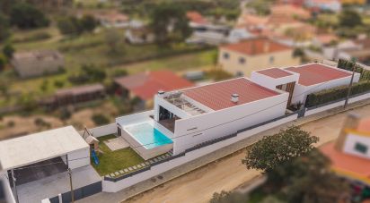 Maison de plain-pied T4 à Silveira de 250 m²