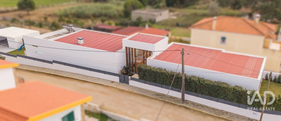 Moradia térrea T4 em Silveira de 250 m²
