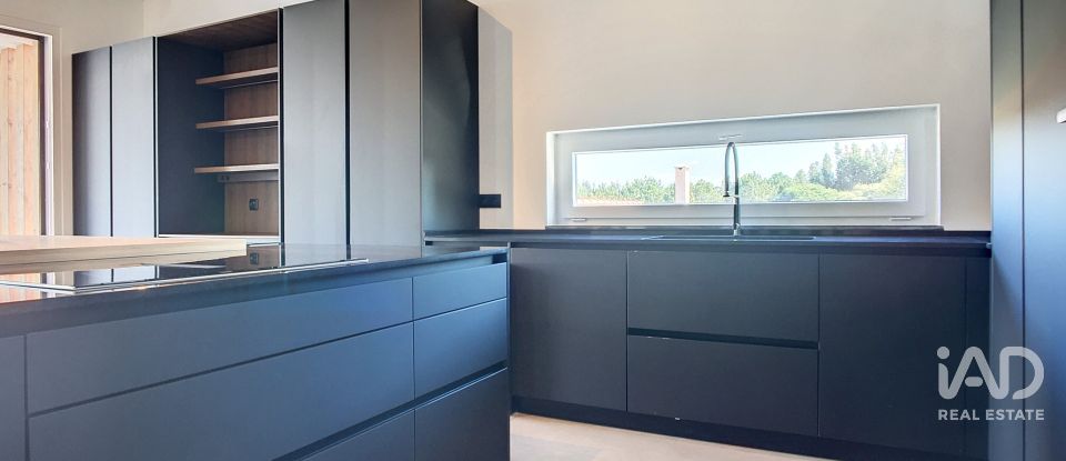 Moradia térrea T4 em Silveira de 250 m²