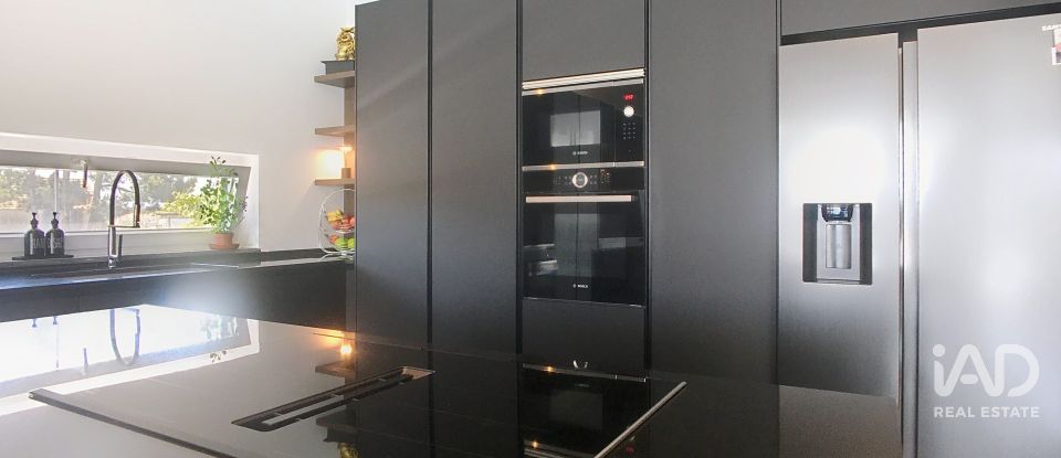 Moradia térrea T4 em Silveira de 250 m²