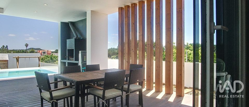 Moradia térrea T4 em Silveira de 250 m²