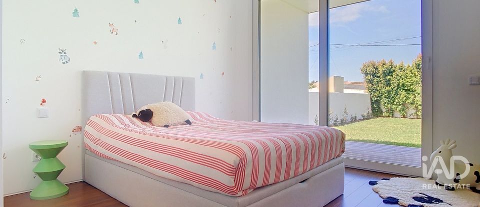 Moradia térrea T4 em Silveira de 250 m²