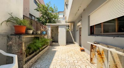 Appartement en maison T2 à Mafamude e Vilar do Paraíso de 49 m²