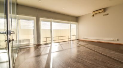 Boutique/Local commercial à Marinha Grande de 135 m²