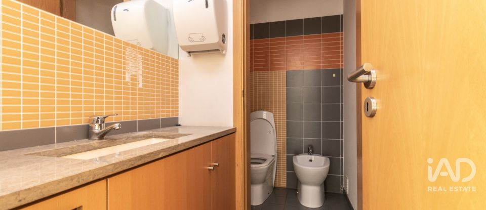 Loja / Estabelecimento Comercial em Marinha Grande de 135 m²