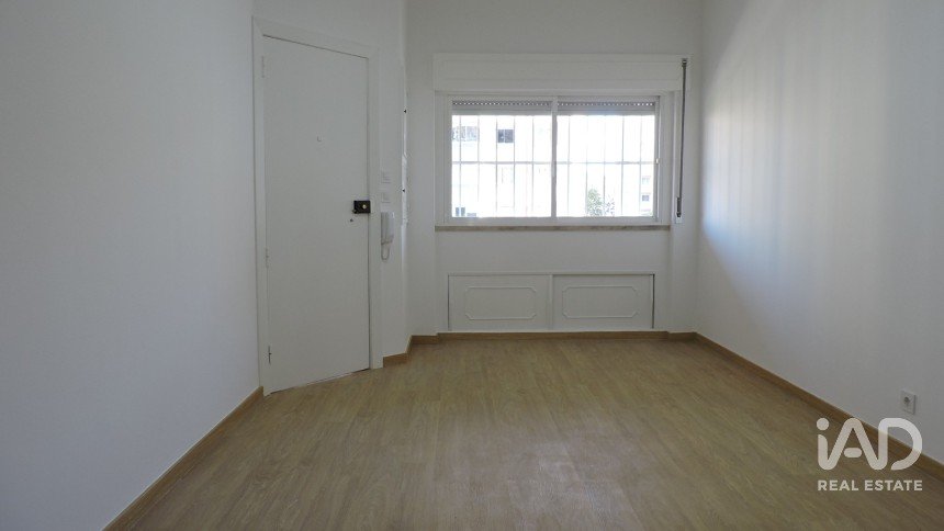 Apartamento T0 em Massamá e Monte Abraão de 44 m²