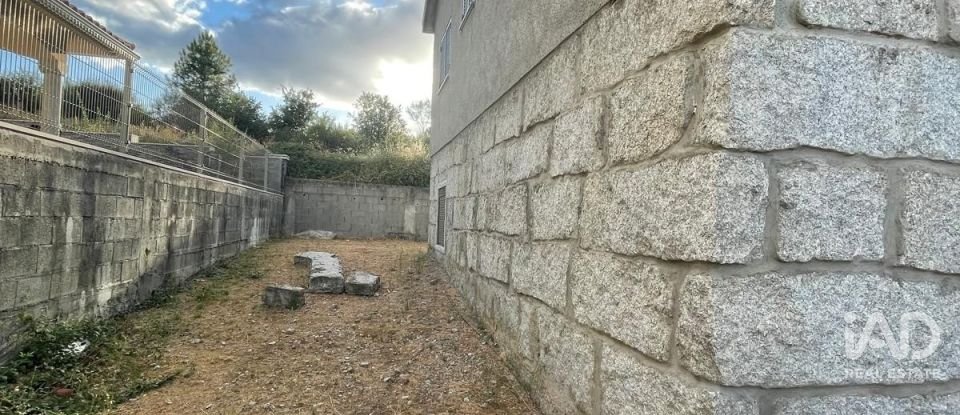 Moradia T4 em Madalena e Samaiões de 248 m²