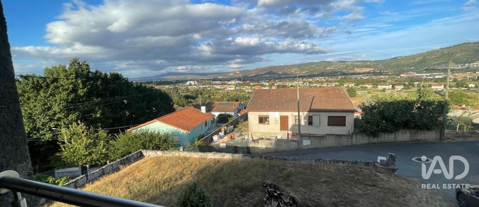 Moradia T4 em Madalena e Samaiões de 248 m²