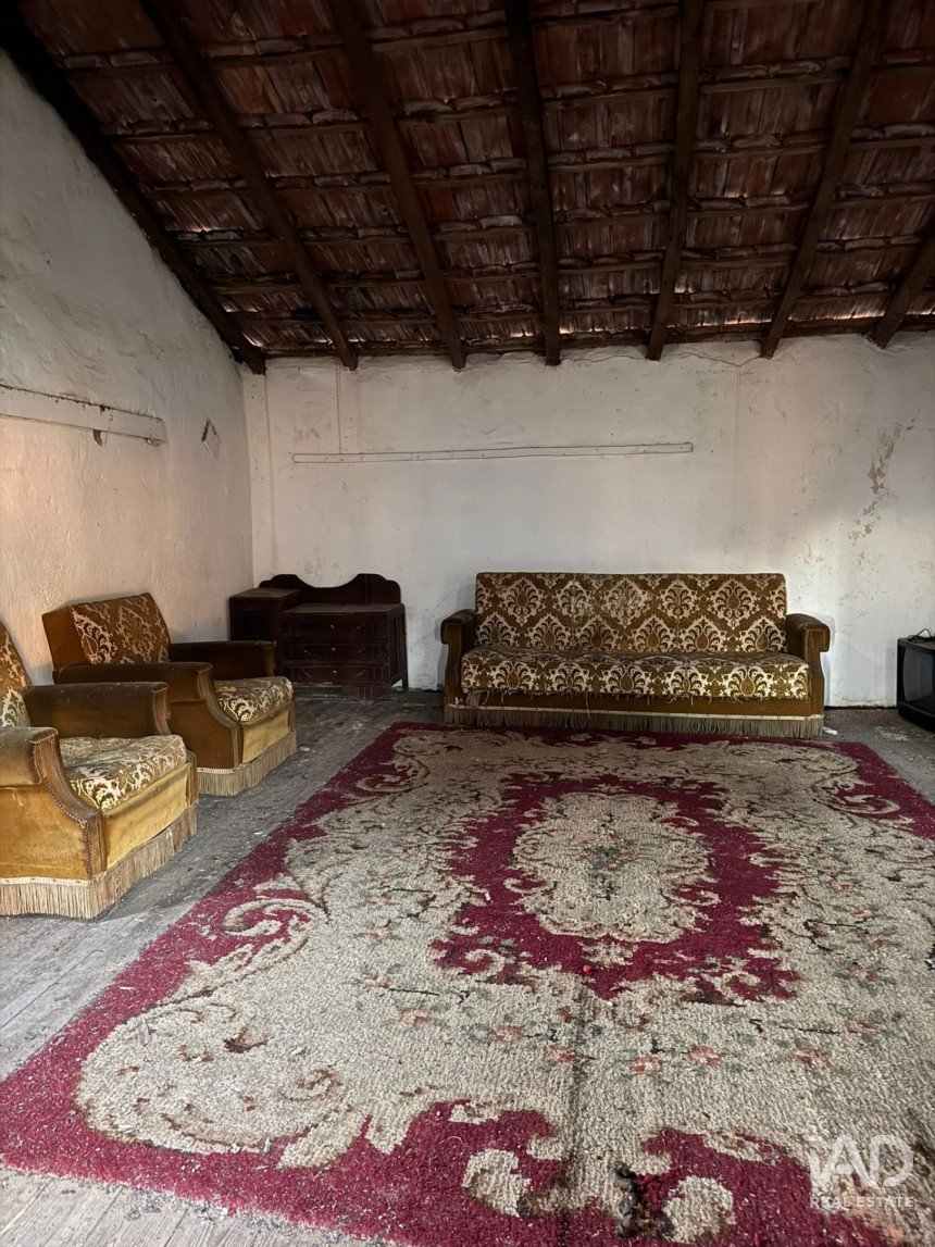 Moradia T2 em Alvares de 86 m²