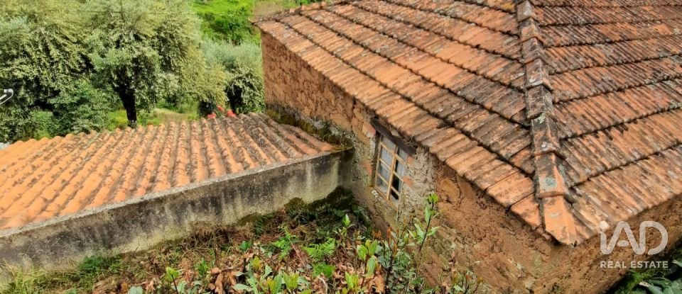 Moradia T2 em Alvares de 86 m²