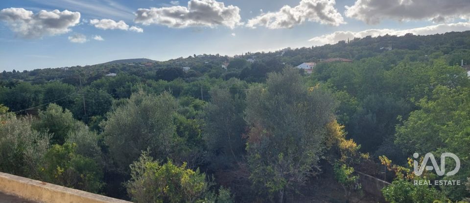 Moradia T4 em Santa Bárbara de Nexe de 275 m²