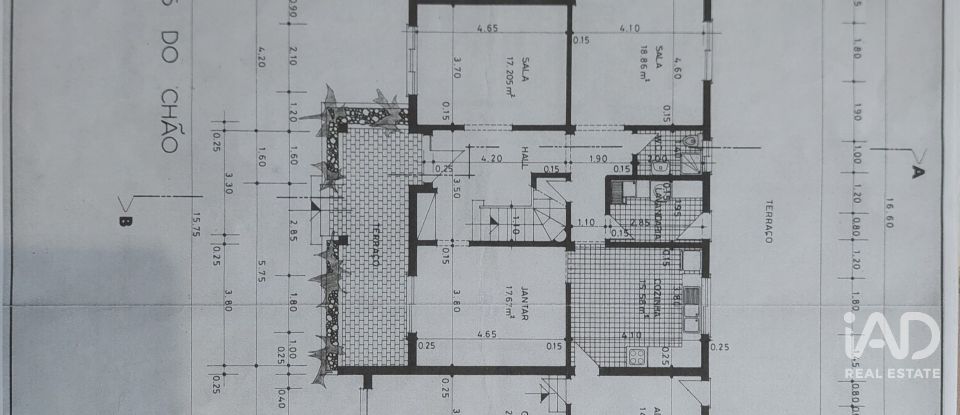 Moradia T4 em Santa Bárbara de Nexe de 275 m²