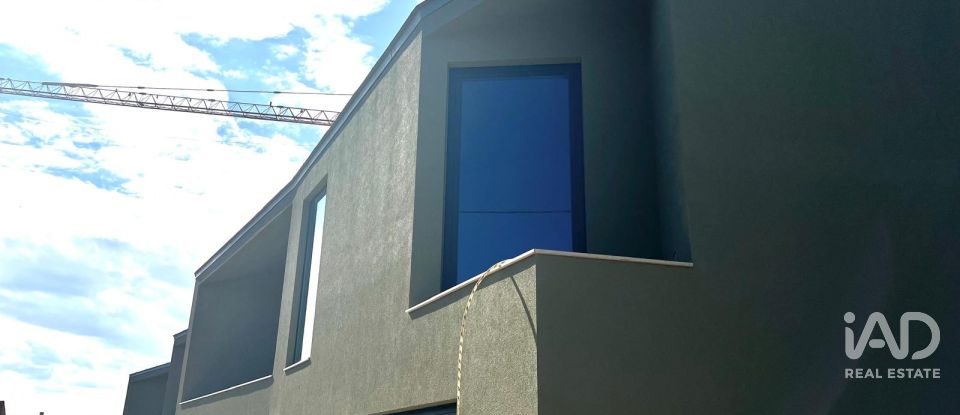 House T3 in Canidelo of 408 m²