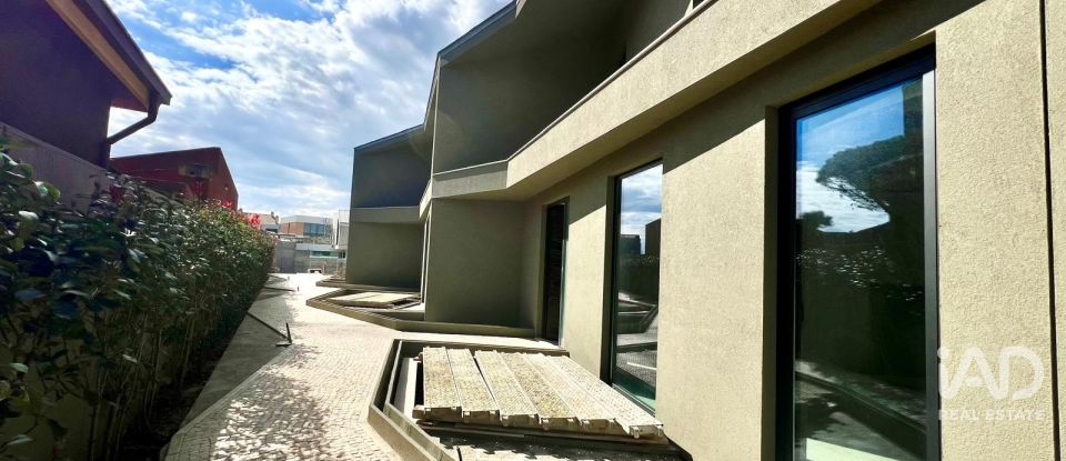 House T3 in Canidelo of 408 m²