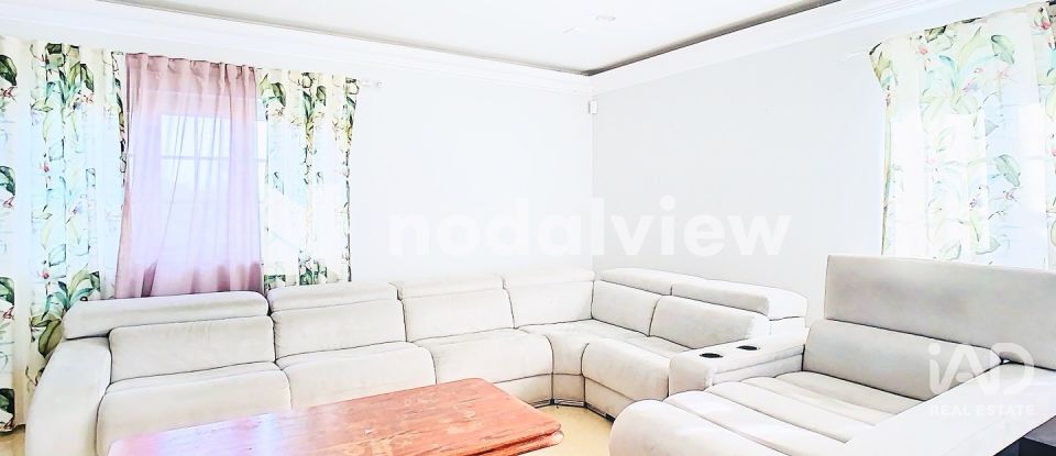 Maison T6 à Alhos Vedros de 228 m²