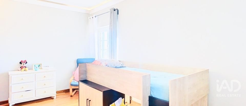 Maison T6 à Alhos Vedros de 228 m²