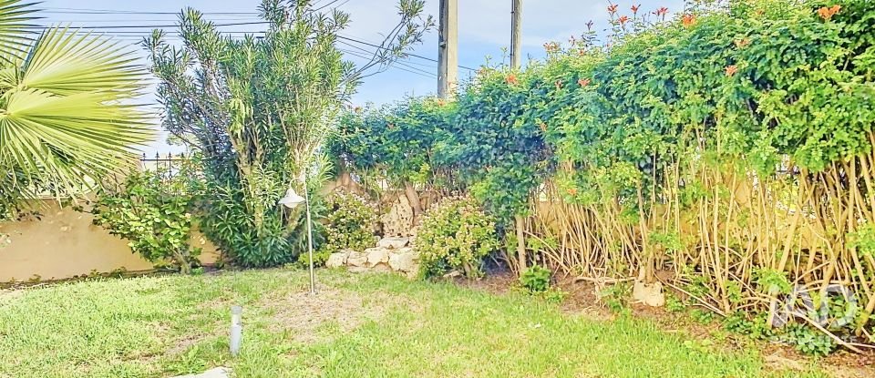 Maison T6 à Alhos Vedros de 228 m²