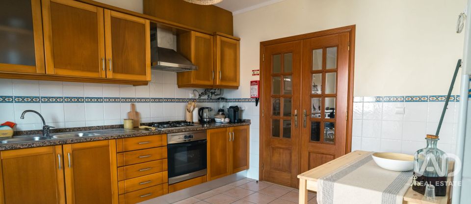 Appartement T3 à A dos Cunhados e Maceira de 145 m²