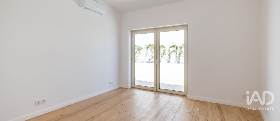 Moradia T3 em Bárrio de 42 m²