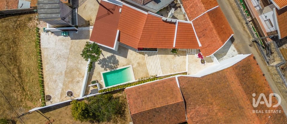 Moradia T3 em Bárrio de 42 m²