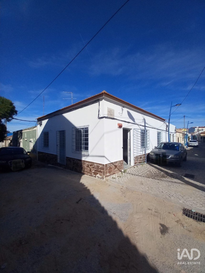 Boutique/Local commercial à Montijo e Afonsoeiro de 58 m²