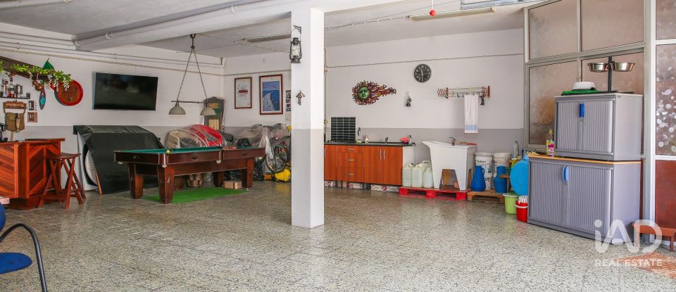 Maison T5 à Santa Iria de Azoia, São João da Talha e Bobadela de 235 m²