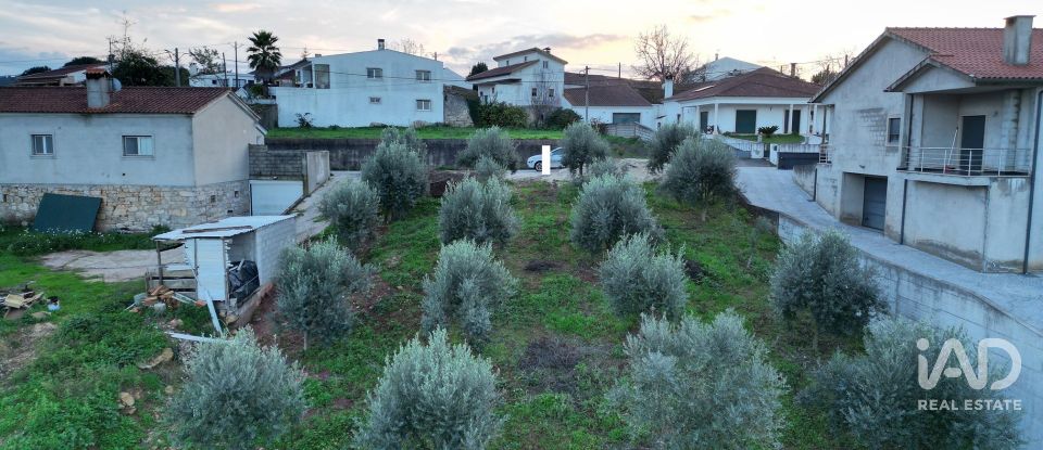 Terreno urbano em São Miguel, Santa Eufémia e Rabaçal de 1 180 m²