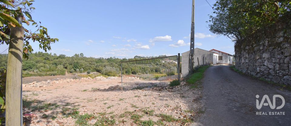 Terreno urbano em São Miguel, Santa Eufémia e Rabaçal de 2 460 m²