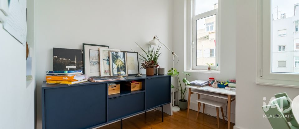 Apartamento T2 em Campo de Ourique de 84 m²