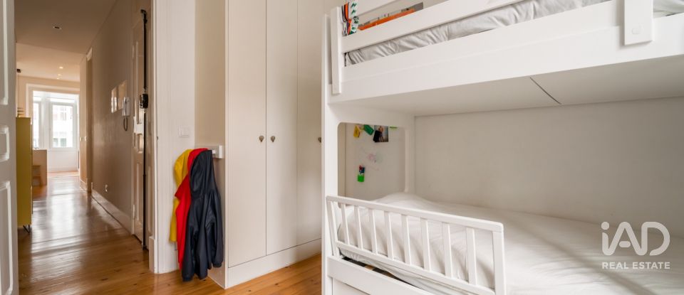 Apartamento T2 em Campo de Ourique de 84 m²