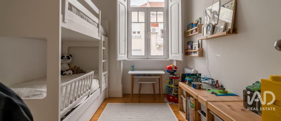 Apartamento T2 em Campo de Ourique de 84 m²