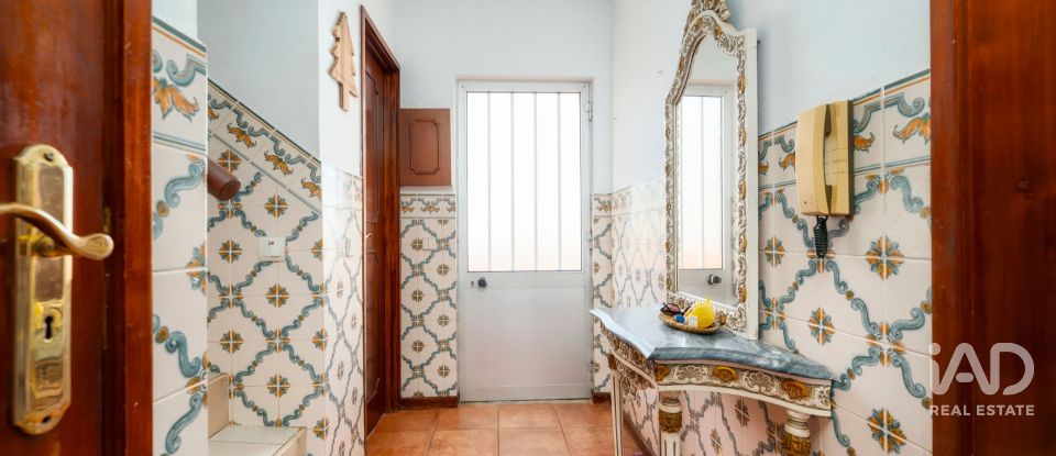 Duplex T3 em Faro (Sé e São Pedro) de 85 m²