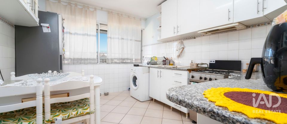 Duplex T3 em Faro (Sé e São Pedro) de 85 m²