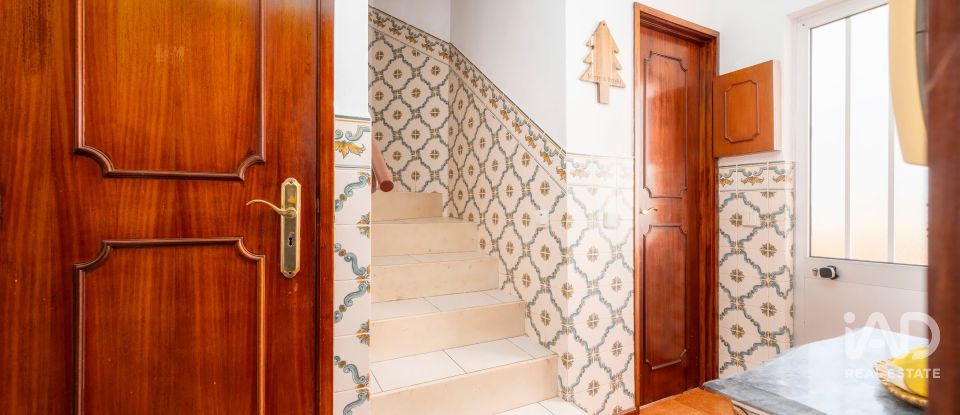 Duplex T3 em Faro (Sé e São Pedro) de 85 m²