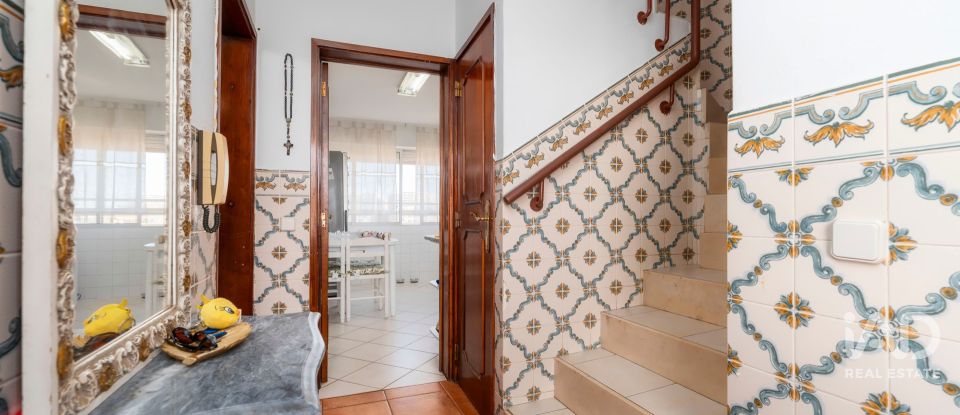 Duplex T3 em Faro (Sé e São Pedro) de 85 m²