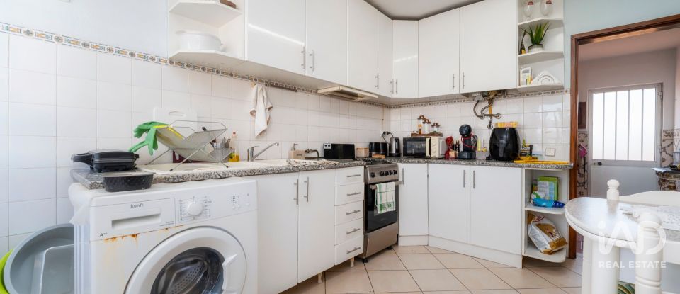 Duplex T3 em Faro (Sé e São Pedro) de 85 m²