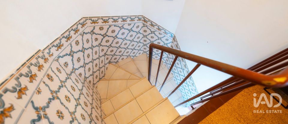 Duplex T3 em Faro (Sé e São Pedro) de 85 m²