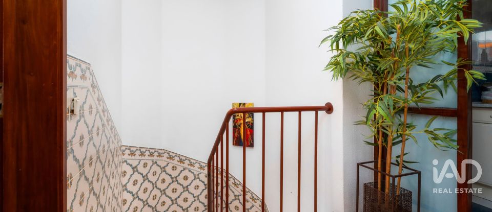 Duplex T3 em Faro (Sé e São Pedro) de 85 m²