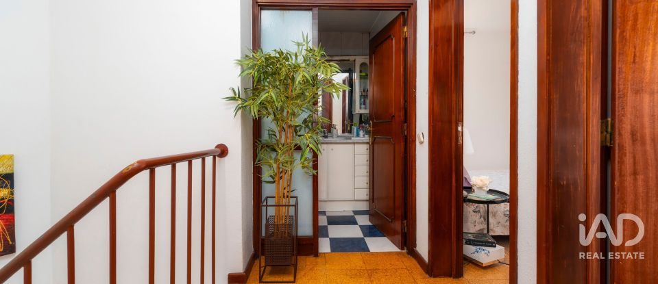 Duplex T3 em Faro (Sé e São Pedro) de 85 m²