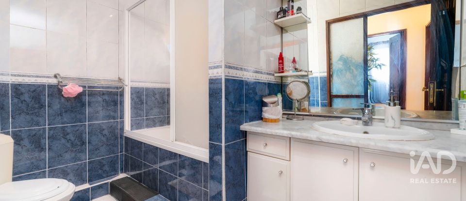 Duplex T3 em Faro (Sé e São Pedro) de 85 m²