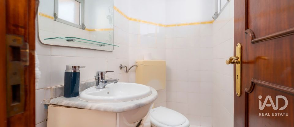 Duplex T3 em Faro (Sé e São Pedro) de 85 m²