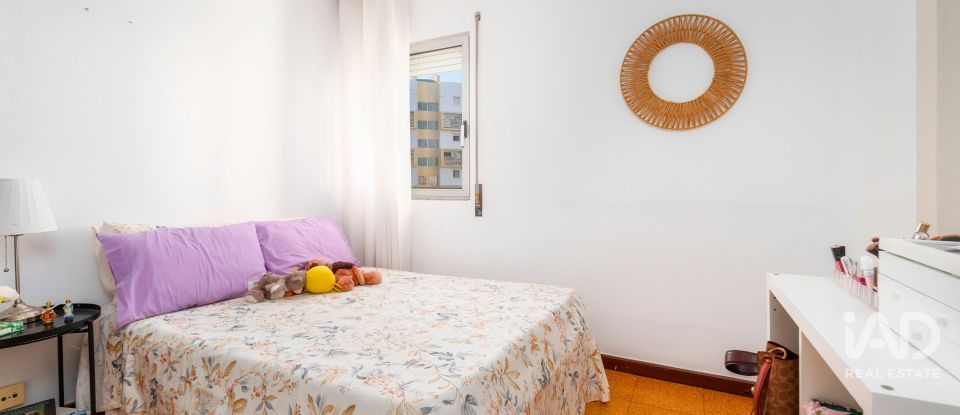 Duplex T3 em Faro (Sé e São Pedro) de 85 m²