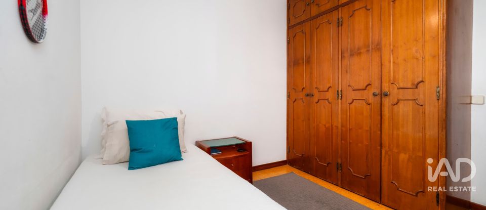 Duplex T3 em Faro (Sé e São Pedro) de 85 m²