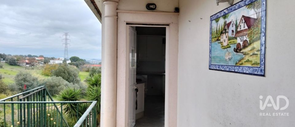 Moradia T4 em Póvoa da Isenta de 200 m²