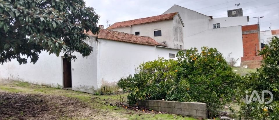 Moradia T4 em Póvoa da Isenta de 200 m²